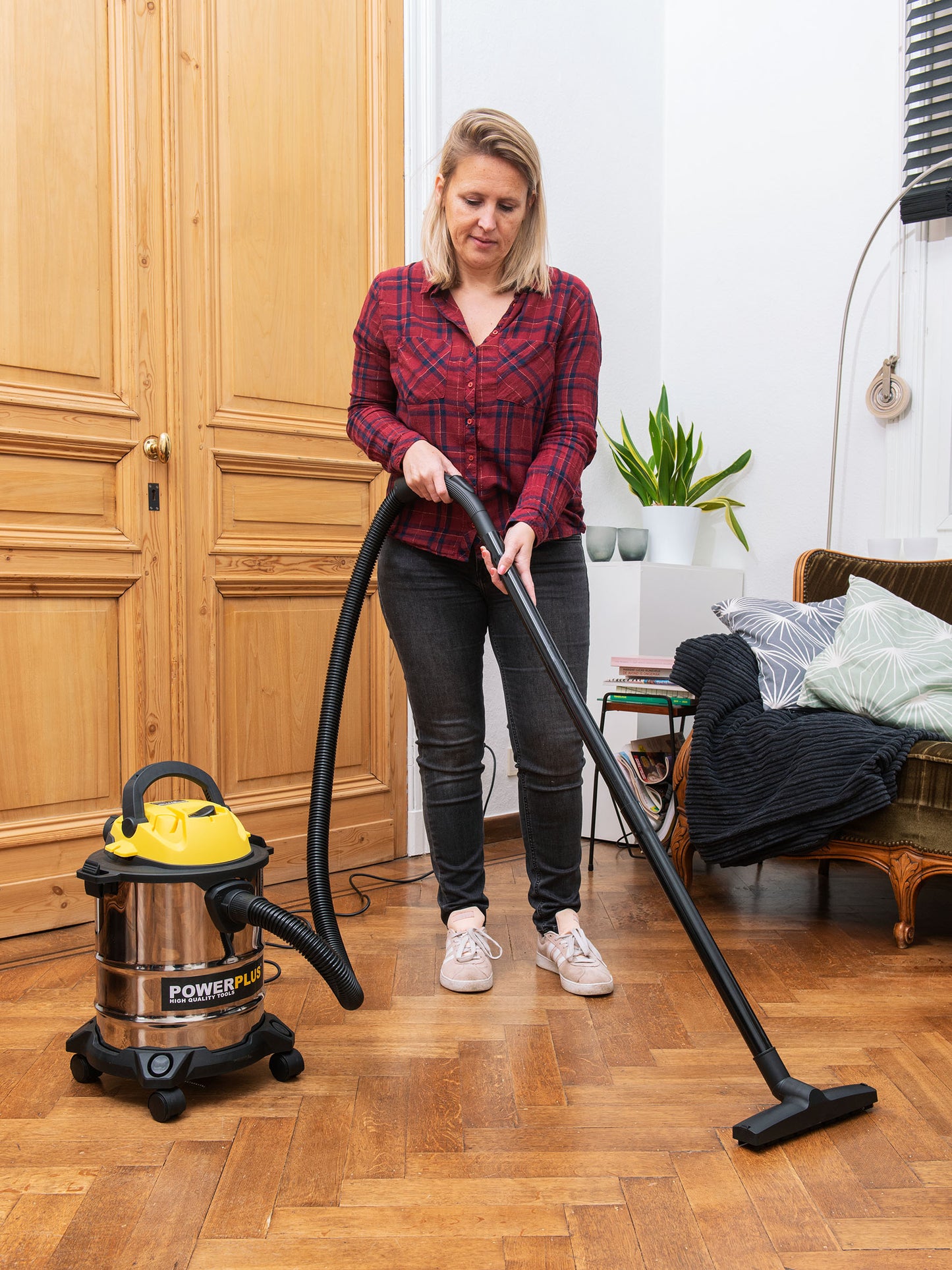 Power Plus - Vacuum Cleaner wet/dry 1000W - 15L