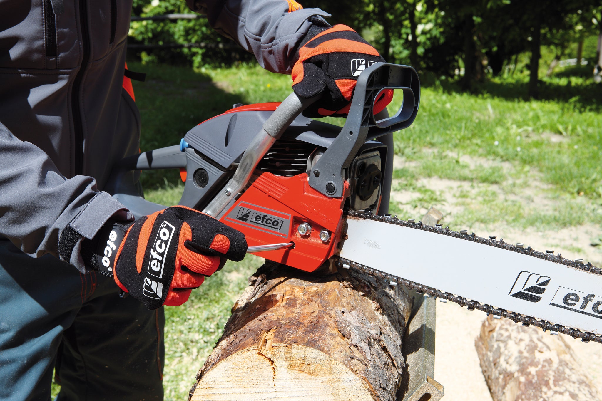 Red Rhino - Petrol Chainsaw - 54.5cc - Pro Powered By EFCO
